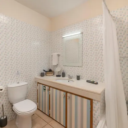 Casa Do Ribeiro Salgado By An Island بيت للعطل *