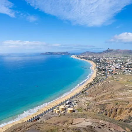 Casa Do Ribeiro Salgado By An Island