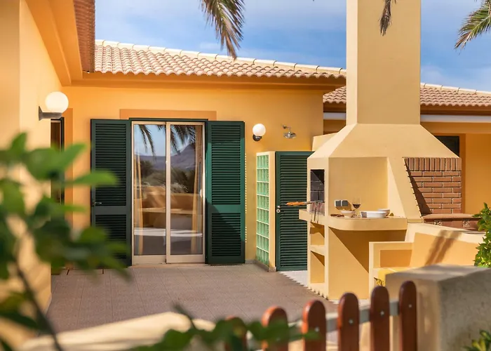 Casa Do Ribeiro Salgado By An Island *