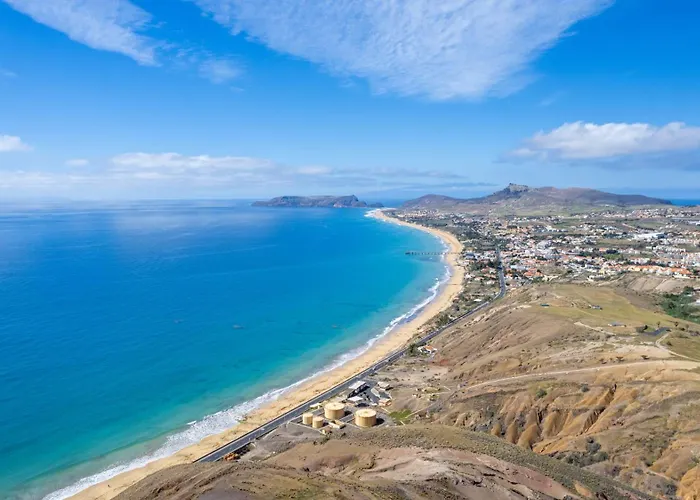 Casa Do Ribeiro Salgado By An Island